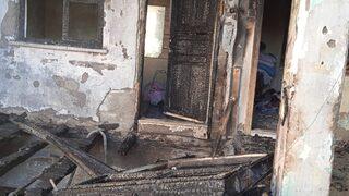 Kahramanmaraş'ta 4 kardeşin yangından kurtarılması itfaiye kamerasınca görüntülendi