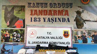 Antalya'da uyuşturucu operasyonunda 5 şüpheli yakalandı