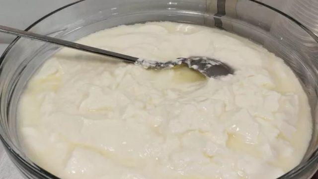 Aslında çözümü kolay! Yoğurdun sulanmaması için dikkat etmeniz gerekenler
