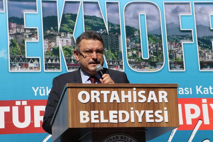 TEKNOFEST KARADENİZ'de ikinci olan Ortahisar Belediyesi Creatiny Roket Takımı ödüllendirildi G1