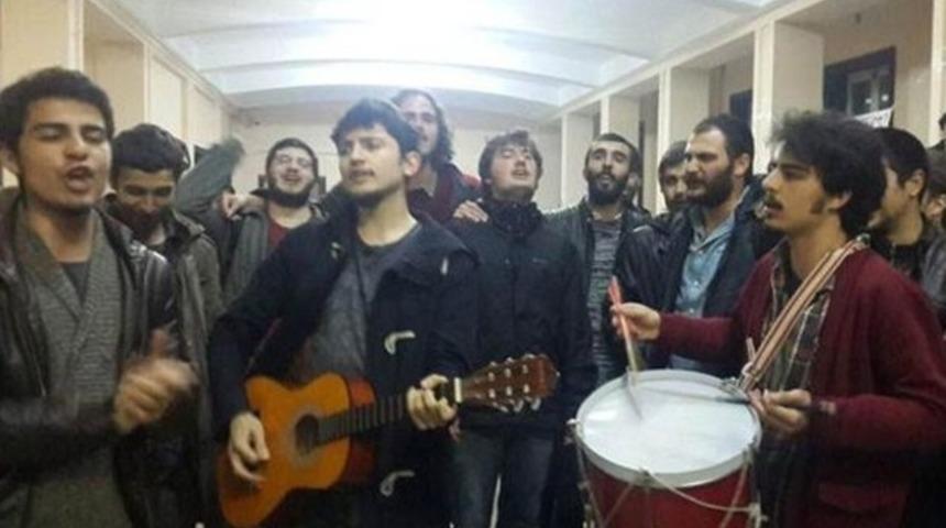 İstanbul Üniversitesi'nde rektör eylemi