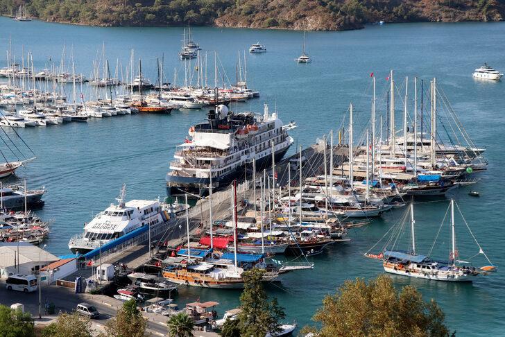 Yolcu gemisi "Island Sky" Fethiye'ye geldi G3