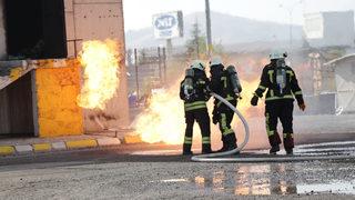 Kayseri'de öğrencilerin de katılımıyla deprem ve yangın tatbikatı yapıldı