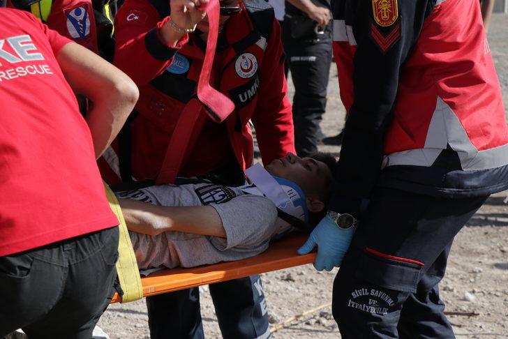 Kayseri'de öğrencilerin de katılımıyla deprem ve yangın tatbikatı yapıldı G5