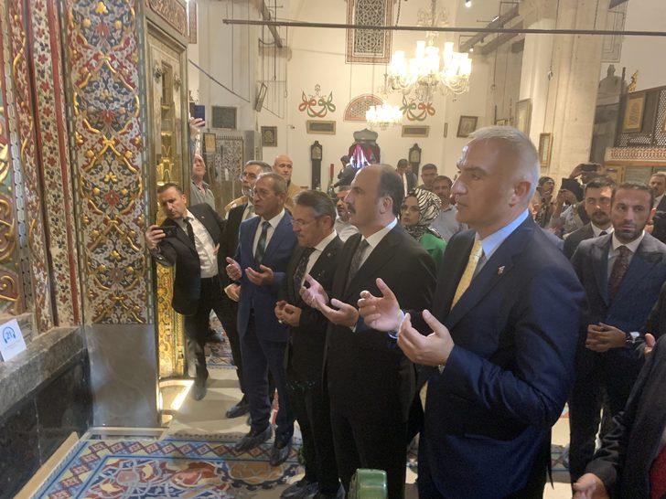 Kültür ve Turizm Bakanı Ersoy, Mevlana Müzesi'ni ziyaret etti G1