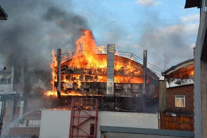 GÜNCELLEME - Sultanbeyli'de tencere imalathanesinde yangın çıktı G3