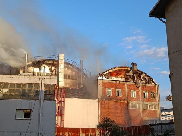 GÜNCELLEME - Sultanbeyli'de tencere imalathanesinde yangın çıktı G5