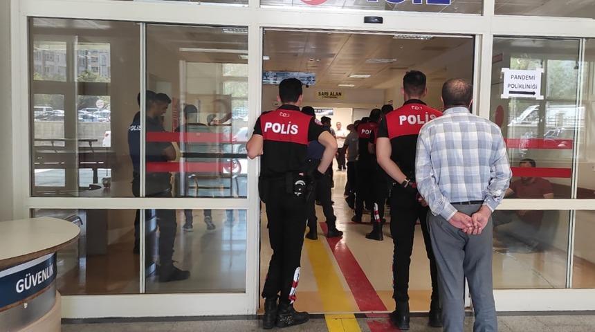 Siirt'te devrilen traktör römorkunun altında kalan çocuk öldü