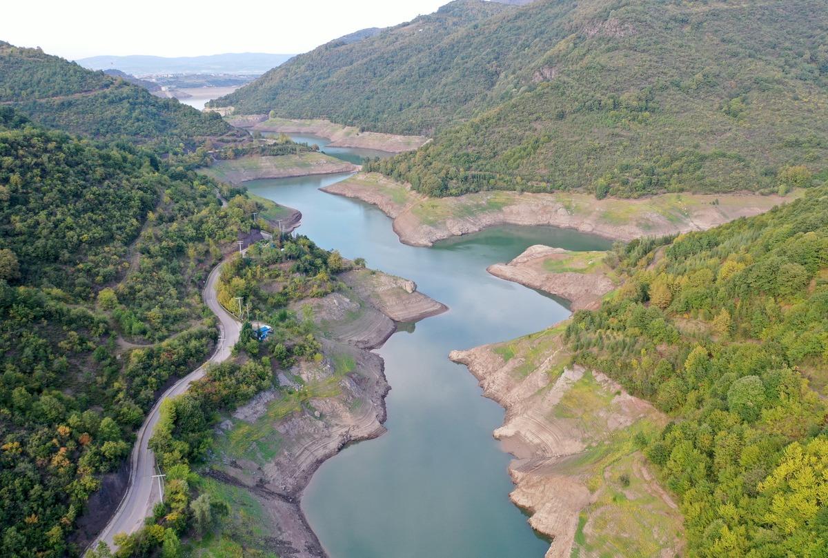 Kocaeli'deki Yuvacık Barajı'nın su seviyesi y&uuml;zde 35 olarak &ouml;l&ccedil;&uuml;ld&uuml;