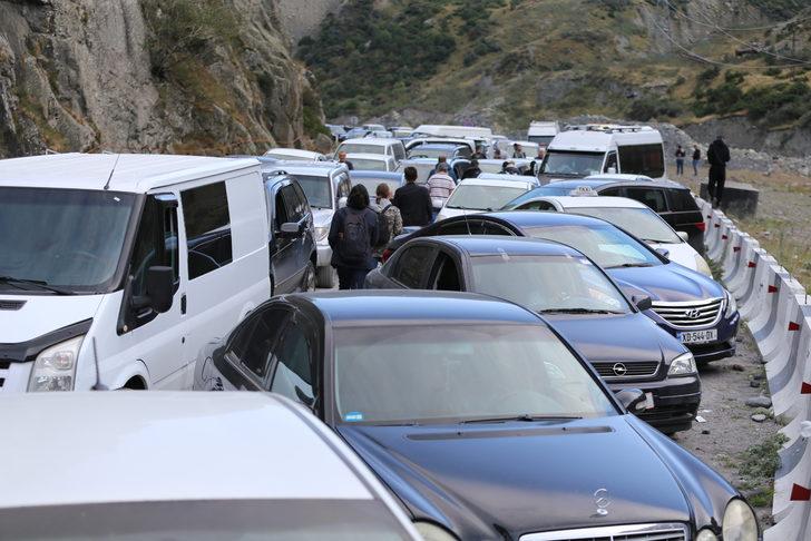 Putin'in olay yaratan kararından sonra akın akın terk ediyorlar! Dikkat çeken detaylar G1