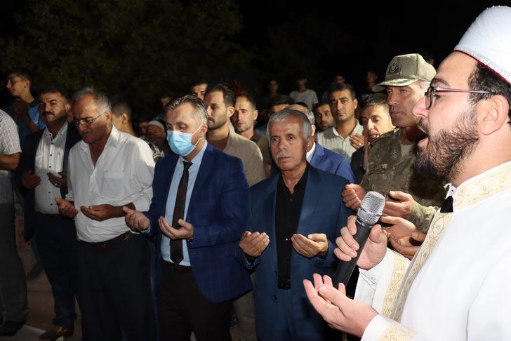 GÜNCELLEME - Mardin'de ormanda silahlı saldırıda ölen işçi toprağa verildi G3