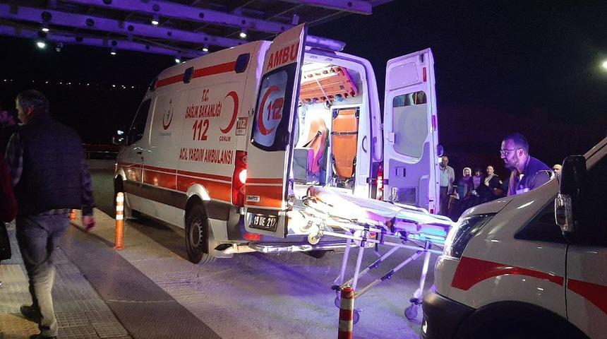 Çorum'da doğum günü kutlamasında 2 kişi silahla yaralandı