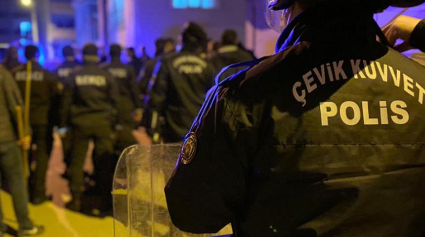 Bursa'da korkunç silahlı saldırı: 1 ölü, 3 yaralı! Çevik kuvvet devreye girdi