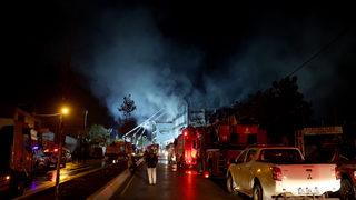 Sultanbeyli'de tencere imalathanesinde çıkan yangın söndürüldü