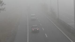 Bolu Dağı'nda etkili olan sis görüş mesafesini düşürdü