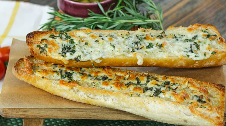 Hemen deneyin: Kokusu ayrı tadı ayrı güzel olan sarımsaklı ekmek tarifi! Sarımsaklı ekmek nasıl yapılır?