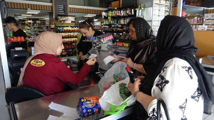 Türkiye sefası esnafın yüzünü güldürdü! 9 ay yetmiyor... "Ciddi oranda doluluk var" G1