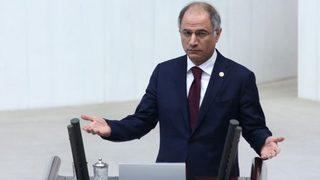 Efkan Ala yemin metnini yanlış okudu