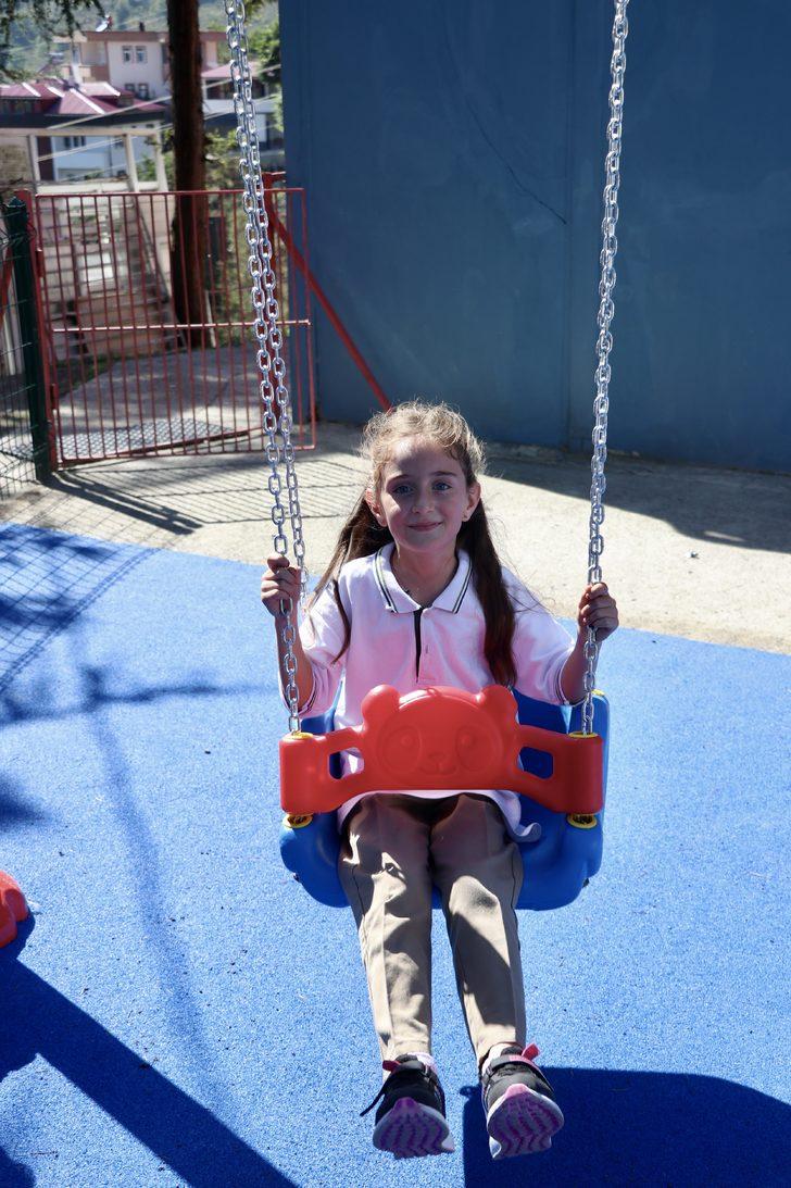 Plastik atıklar Trabzon'da oyun parkına dönüştü G4