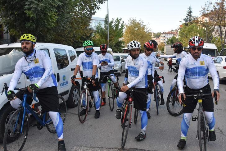 Sağlıklı çevre için İstanbul'dan Konya'ya yola çıkan bisiklet takımı Afyonkarahisar'da G5