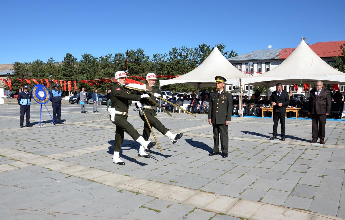 Sarıkamış'ın d&uuml;şman işgalinden kurtuluşunun 102. yıl d&ouml;n&uuml;m&uuml; t&ouml;renle kutlandı