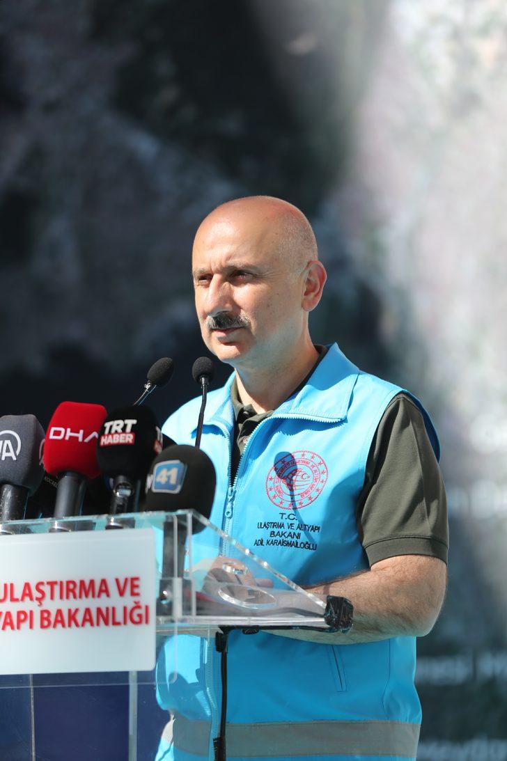 Bakan Karaismailoğlu, Gebze OSB-Darıca Sahil Metro Hattı Işık Görme Töreni'ne katıldı: G3