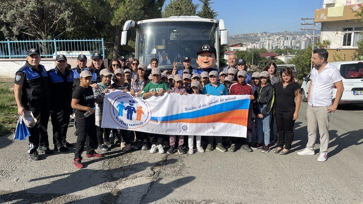 Samsun'da öğrenciler "Kanka" ile kenti gezdi G2