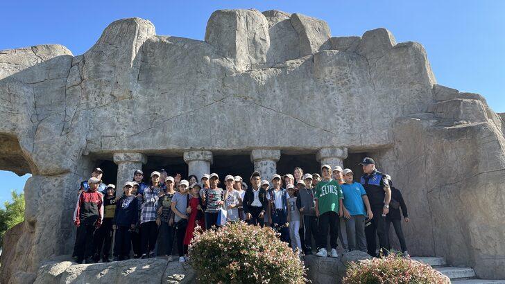 Samsun'da öğrenciler "Kanka" ile kenti gezdi G5