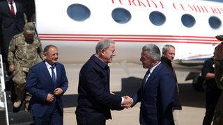 Demir Pençe tugayında sancak töreni