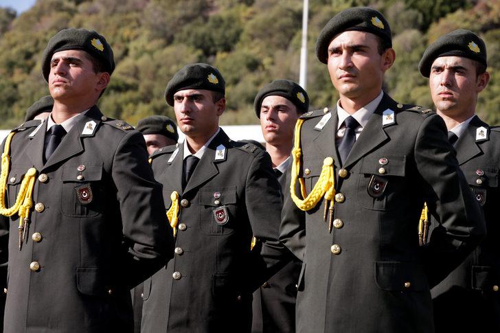 İzmir'deki Kara Harp Okulu Yerleşkesinde ant içme töreni yapıldı G5