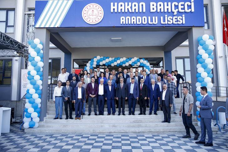 Diyarbakır'da hayırsever iş insanının oğlu anısına yaptırdığı okul ve cami açıldı G2