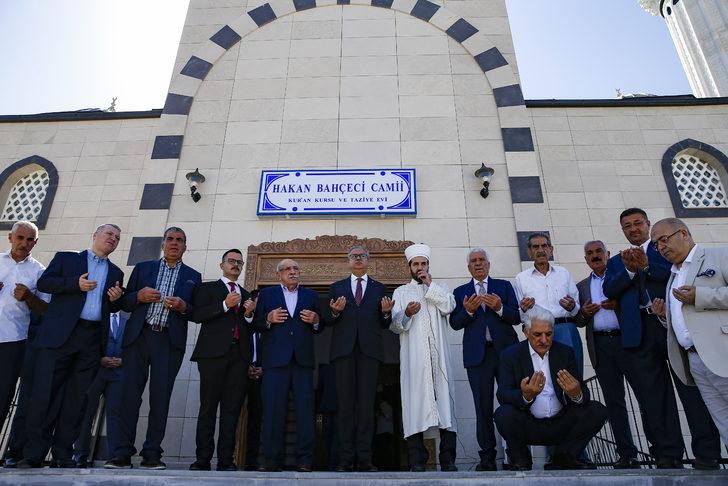 Diyarbakır'da hayırsever iş insanının oğlu anısına yaptırdığı okul ve cami açıldı G5