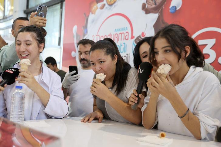 Başkentte acı biberli dondurma yeme yarışması yapıldı G4