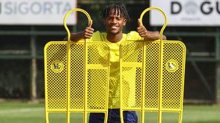 Fenerbahçeli Batshuayi, doğum günü hediyesi olarak derbi galibiyeti istiyor: