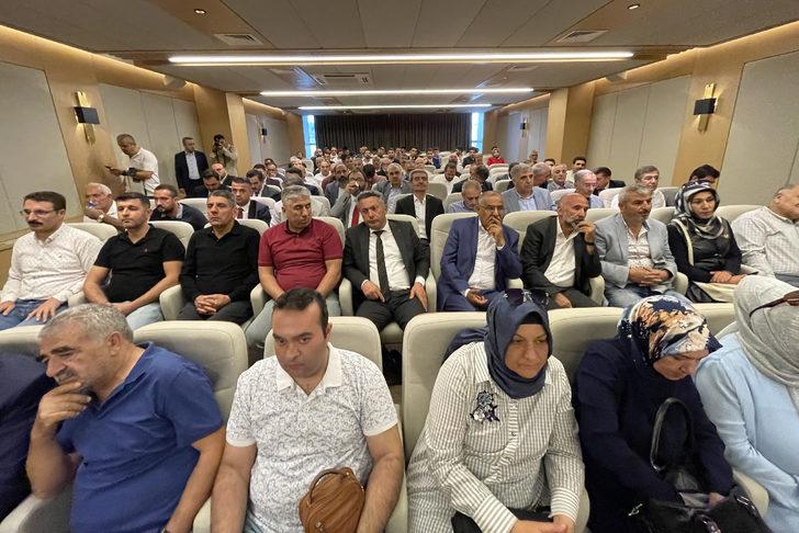 AK Parti'li Demiröz, AK Parti Elazığ İl Başkanlığı'nda basın toplantısında konuştu: G2