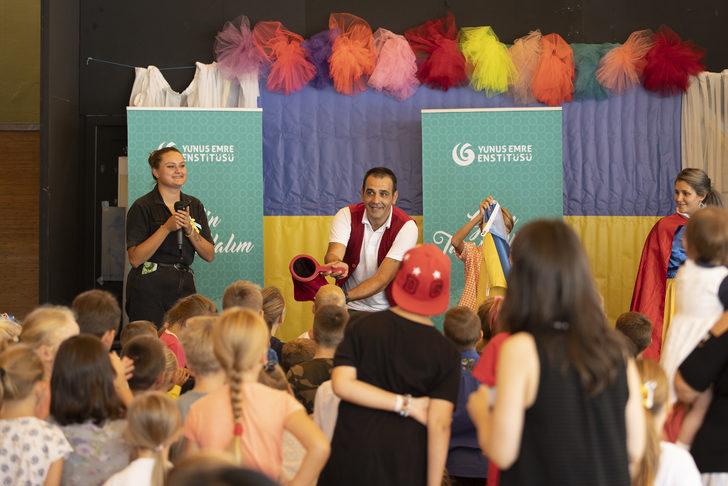 Savaş mağduru Ukraynalı çocuklar hem eğleniyor hem Türkçe öğreniyor G4