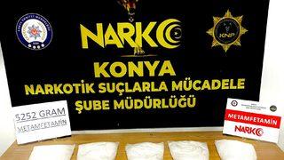 Konya'da uyuşturucuyu lastiğin içine gizledikleri öne sürülen 4 zanlı tutuklandı