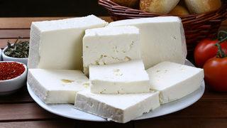 Peynir düşündüğünüz kadar masum değil! Görür görmez kaçın: Ağrıyı tetikler, kronikleştirir...