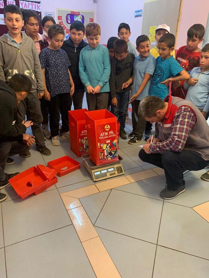 Sakarya'da 18 okulda 1 ton 650 kilogram atık pil toplandı G1