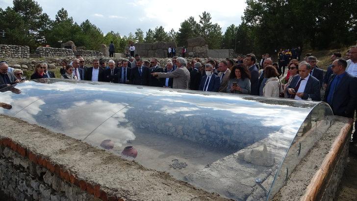 Ankara Üniversitesi Senatosu yeni akademik yılın ilk toplantısını Alacahöyük'te yaptı G4