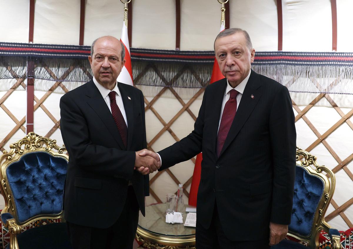 Cumhurbaşkanı Erdoğan, Kırgız ve KKTC'li mevkidaşlarıyla g&ouml;r&uuml;şt&uuml;