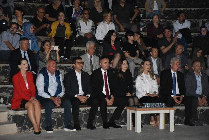 Opera sanatçısı Hakan Aysev İzmir'de konser verdi G4