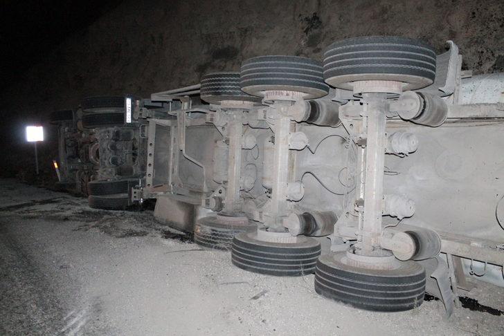 Batman'da devrilen tankerin sürücüsü yaralandı G3