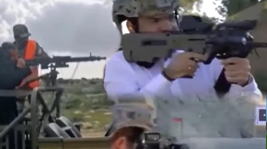 Yunanistan ve Güney Kıbrıs boş durmuyor! Yeni provokasyon: Rum vekiller silahlandı