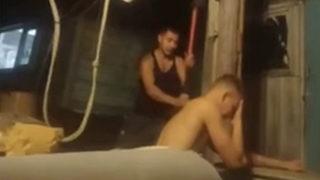 Rusya'da askere gitmek istemeyenlerin yaptığı tüyler ürpertti! Şoke eden görüntü