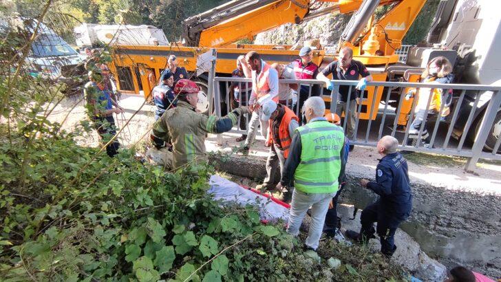 Bursa'da düştüğü derede saatler sonra fark edilen tırın sürücüsü ölü bulundu G4