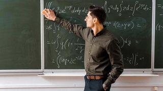 Uzman öğretmen ve başöğretmen maaşları ne kadar olacak? 2022-2023 MEB Uzman öğretmen ve başöğretmen maaş farkı ne kadar? MEB açıkladı