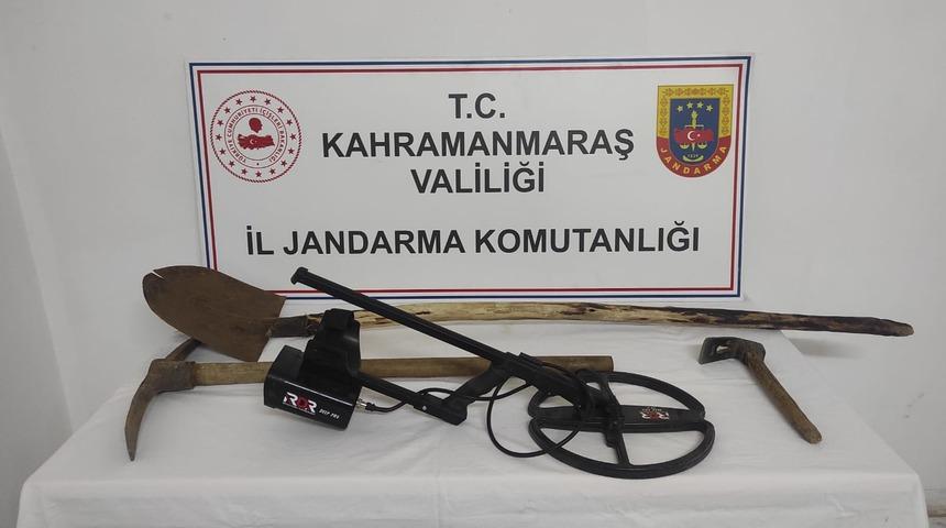 Kahramanmaraş'ta izinsiz kazı yapan 4 kişi yakalandı