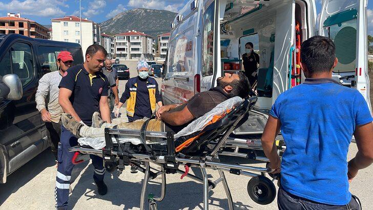 İnşaattan düşen işçi ile onu kurtarmaya çalışırken bayılan ağabeyi hastaneye kaldırıldı G2