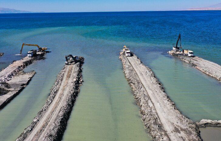 Van Gölü'nün zemininden 550 bin metreküp dip çamuru temizlendi G2